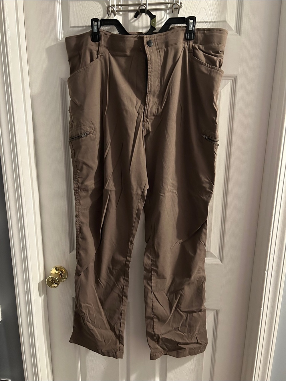 Wrangler Tan Cargo Pants with Zip Pockets